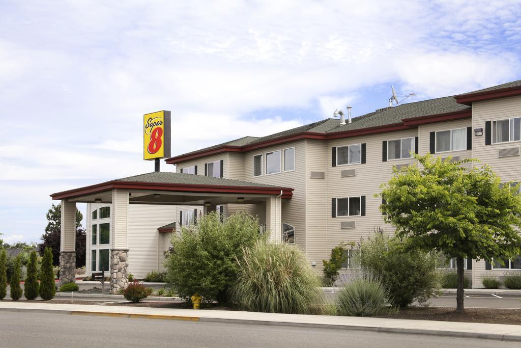 Super 8 By Wyndham Central Pt Medford Motel Central Point Ngoại thất bức ảnh